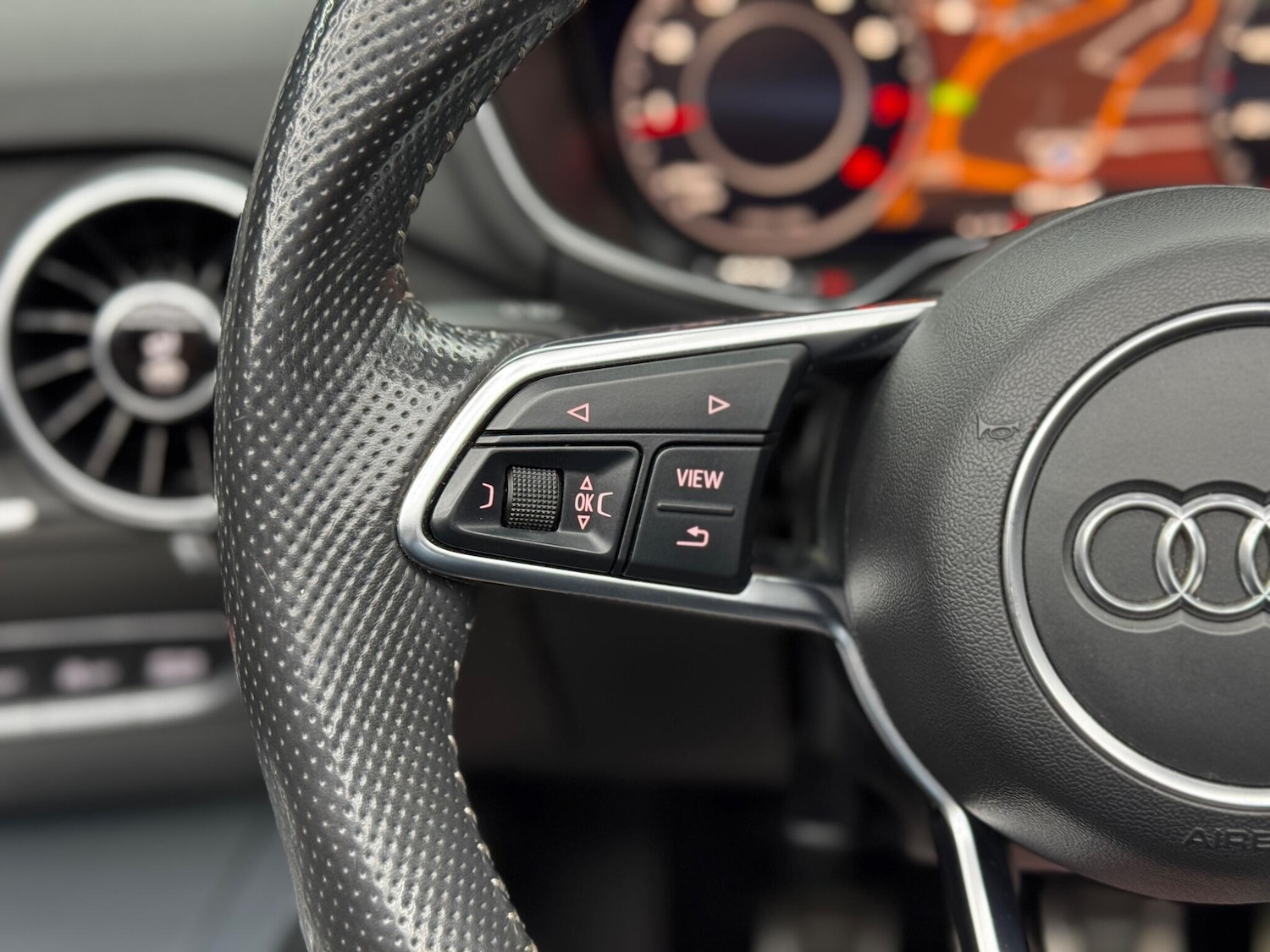 Used Audi TT 2015 for sale - 77049682: Photo 18