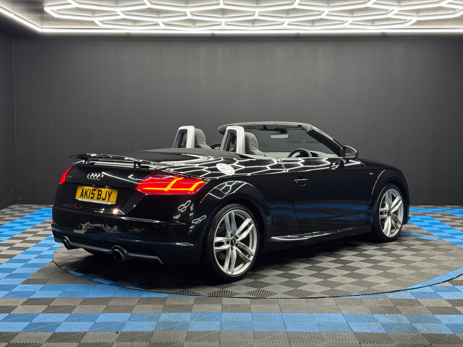 Used Audi TT 2015 for sale - 77049682: Photo 5