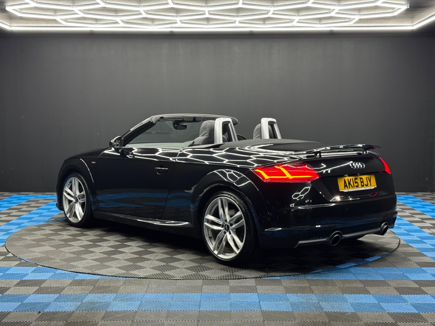 Used Audi TT 2015 for sale - 77049682: Photo 7