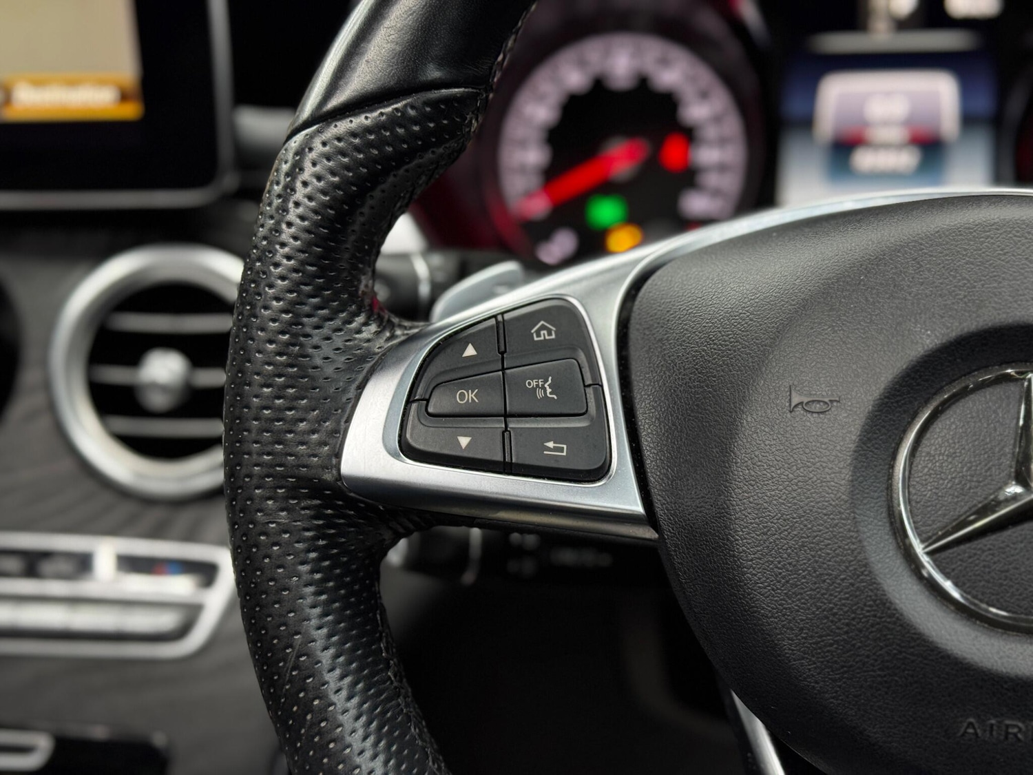 Used Mercedes-Benz GLC 2017 for sale - 76592513: Photo 19