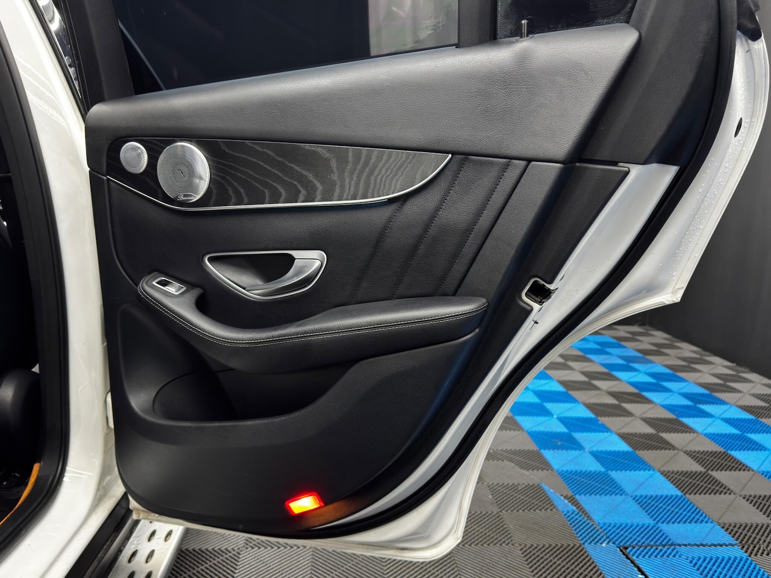 Used Mercedes-Benz GLC 2017 for sale - 76592513: Photo 43