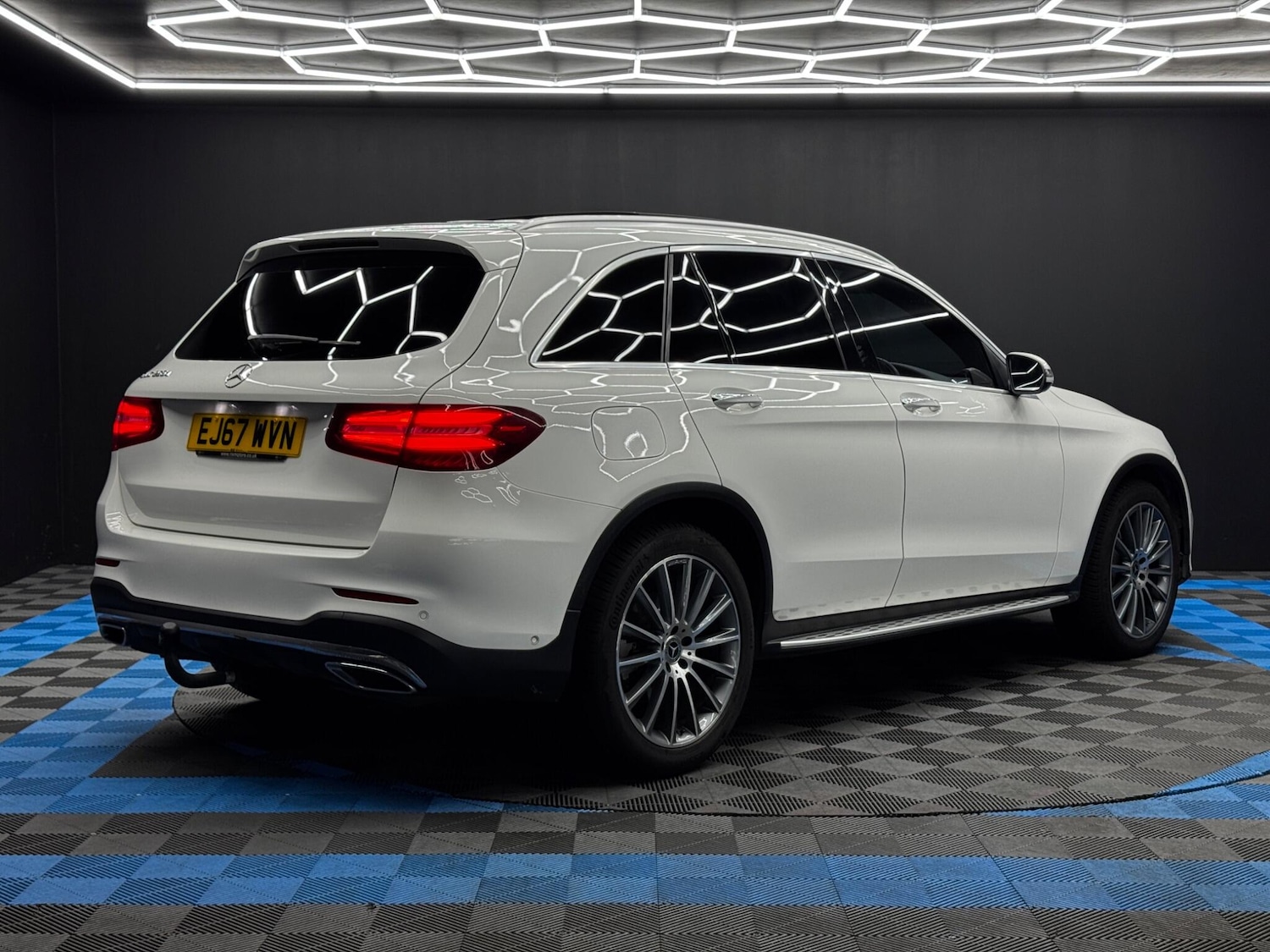 Used Mercedes-Benz GLC 2017 for sale - 76592513: Photo 5