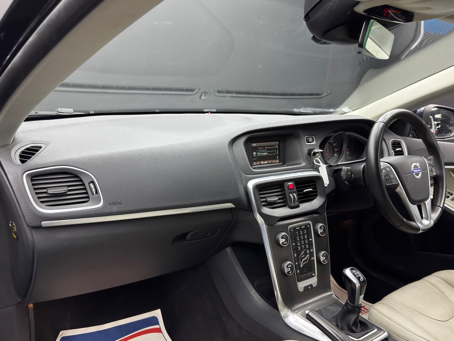 Used Volvo V40 2015 for sale - 77737506: Photo 11