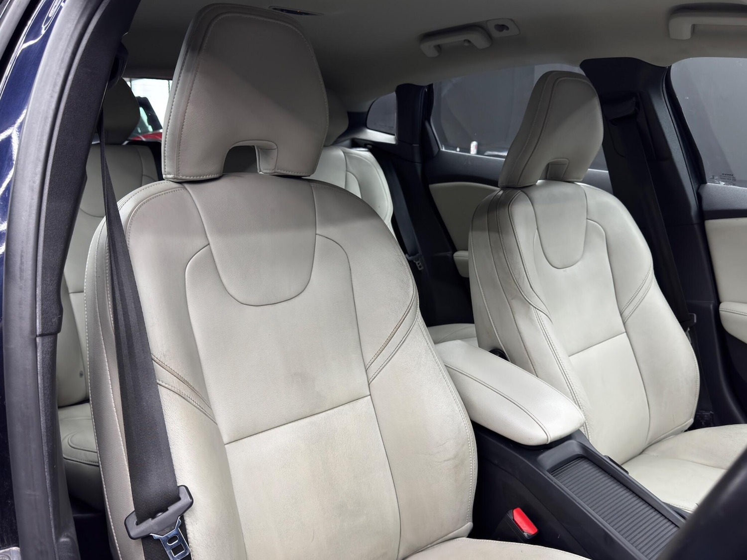 Used Volvo V40 2015 for sale - 77737506: Photo 12