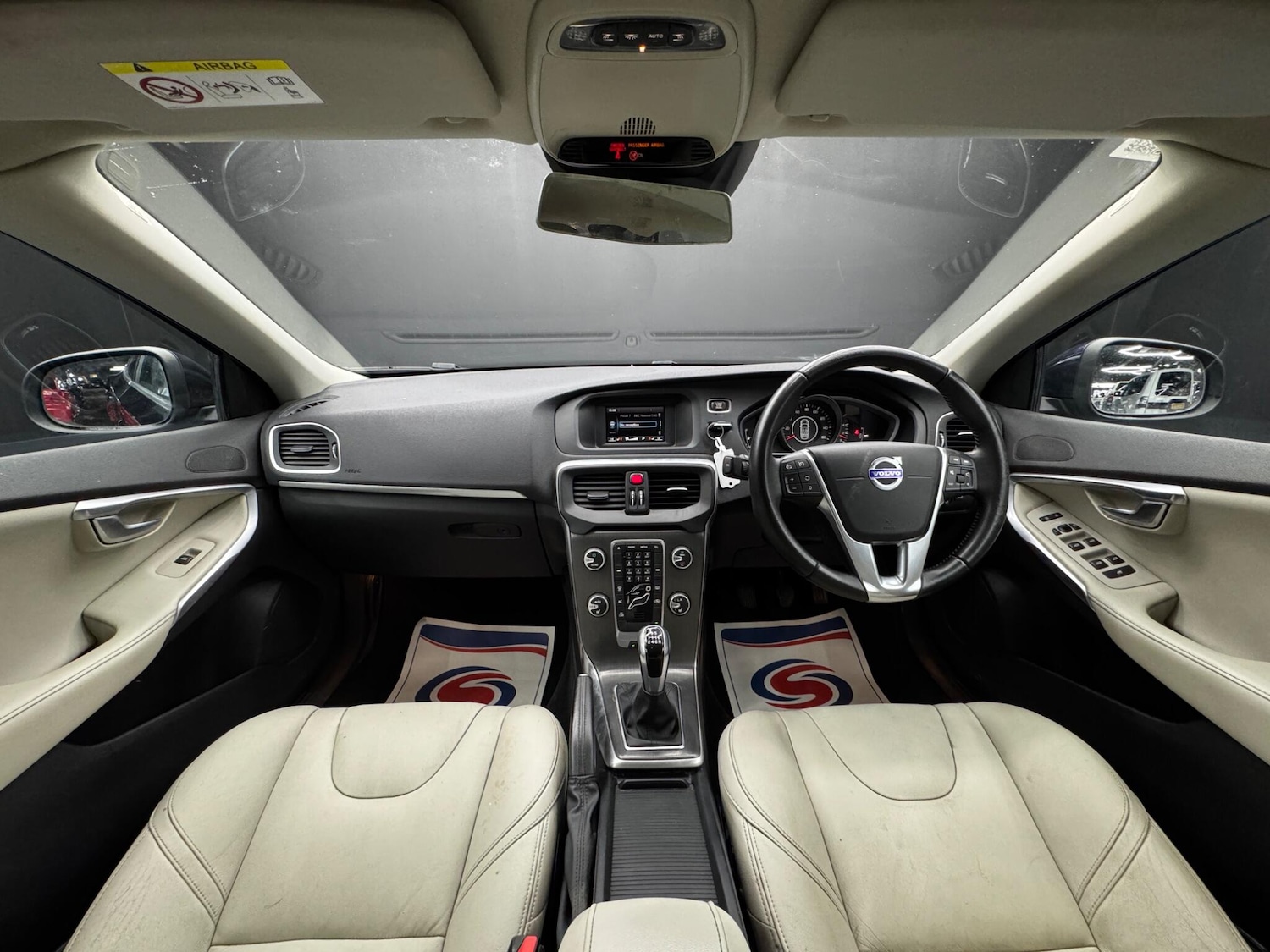 Used Volvo V40 2015 for sale - 77737506: Photo 17