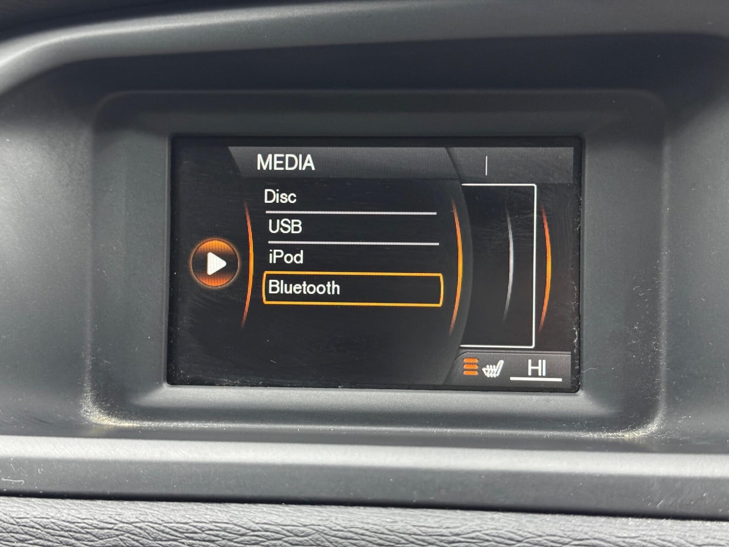 Used Volvo V40 2015 for sale - 77737506: Photo 26