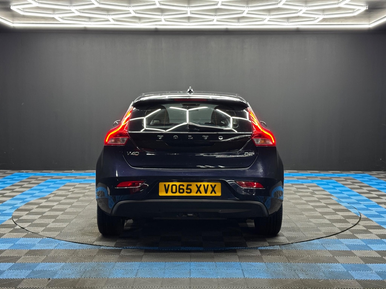 Used Volvo V40 2015 for sale - 77737506: Photo 6