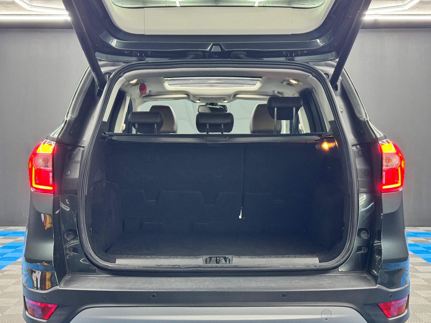 Used Ford Kuga 2018 for sale - 76633450: Photo 40