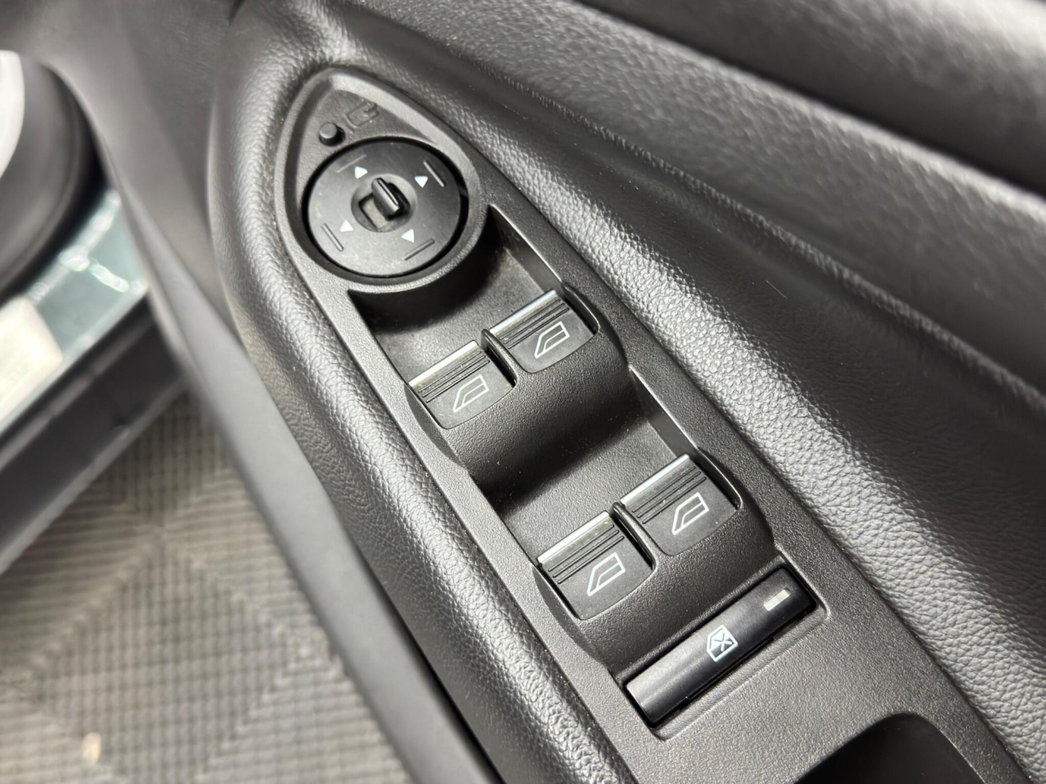 Used Ford Kuga 2018 for sale - 76633450: Photo 44