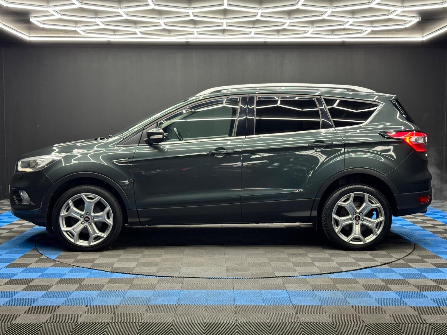 Used Ford Kuga 2018 for sale - 76633450: Photo 8