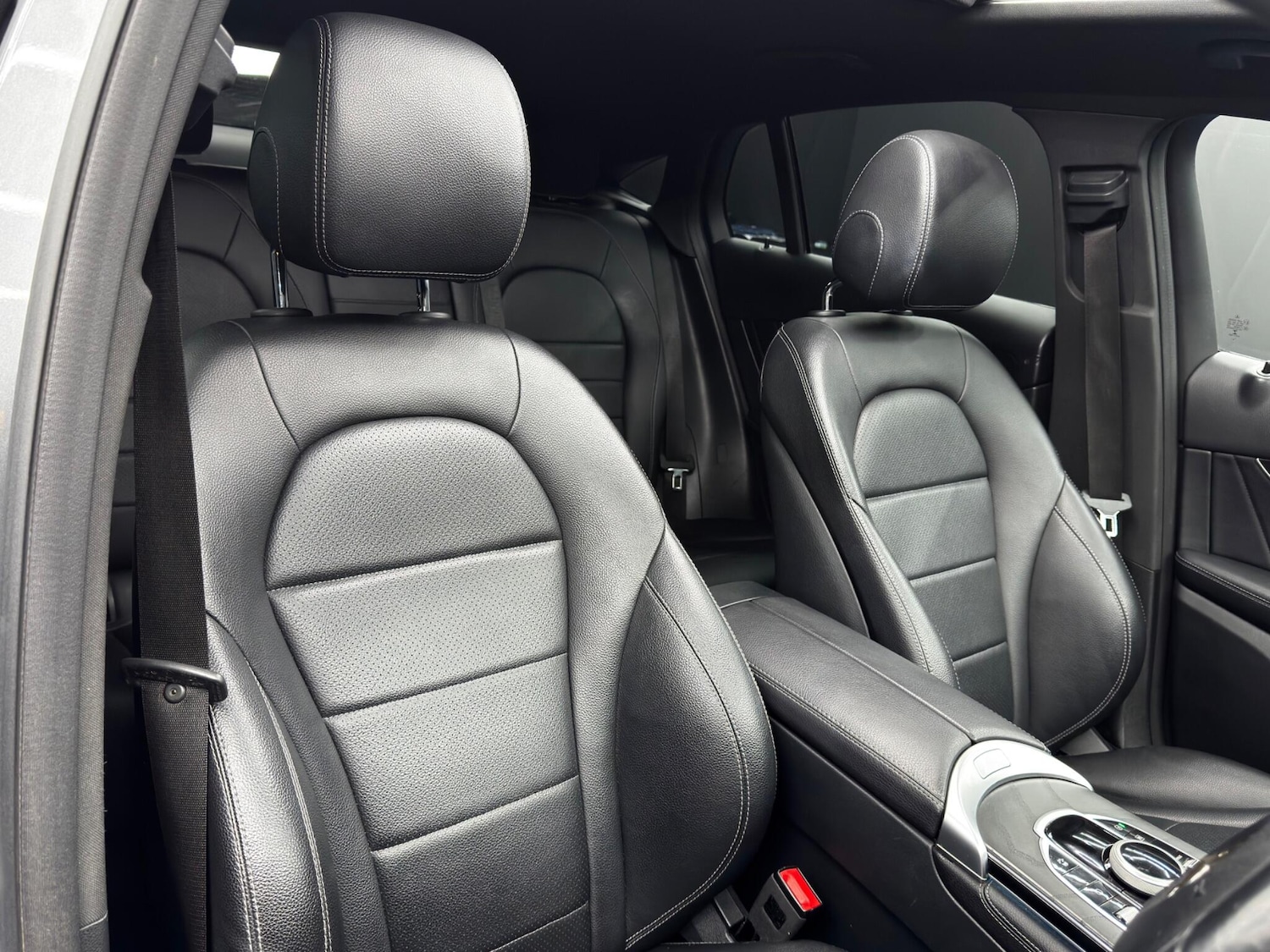 Used Mercedes-Benz GLC 2018 for sale - 76989542: Photo 13