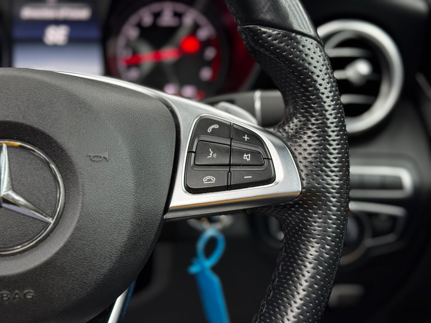 Used Mercedes-Benz GLC 2018 for sale - 76989542: Photo 22