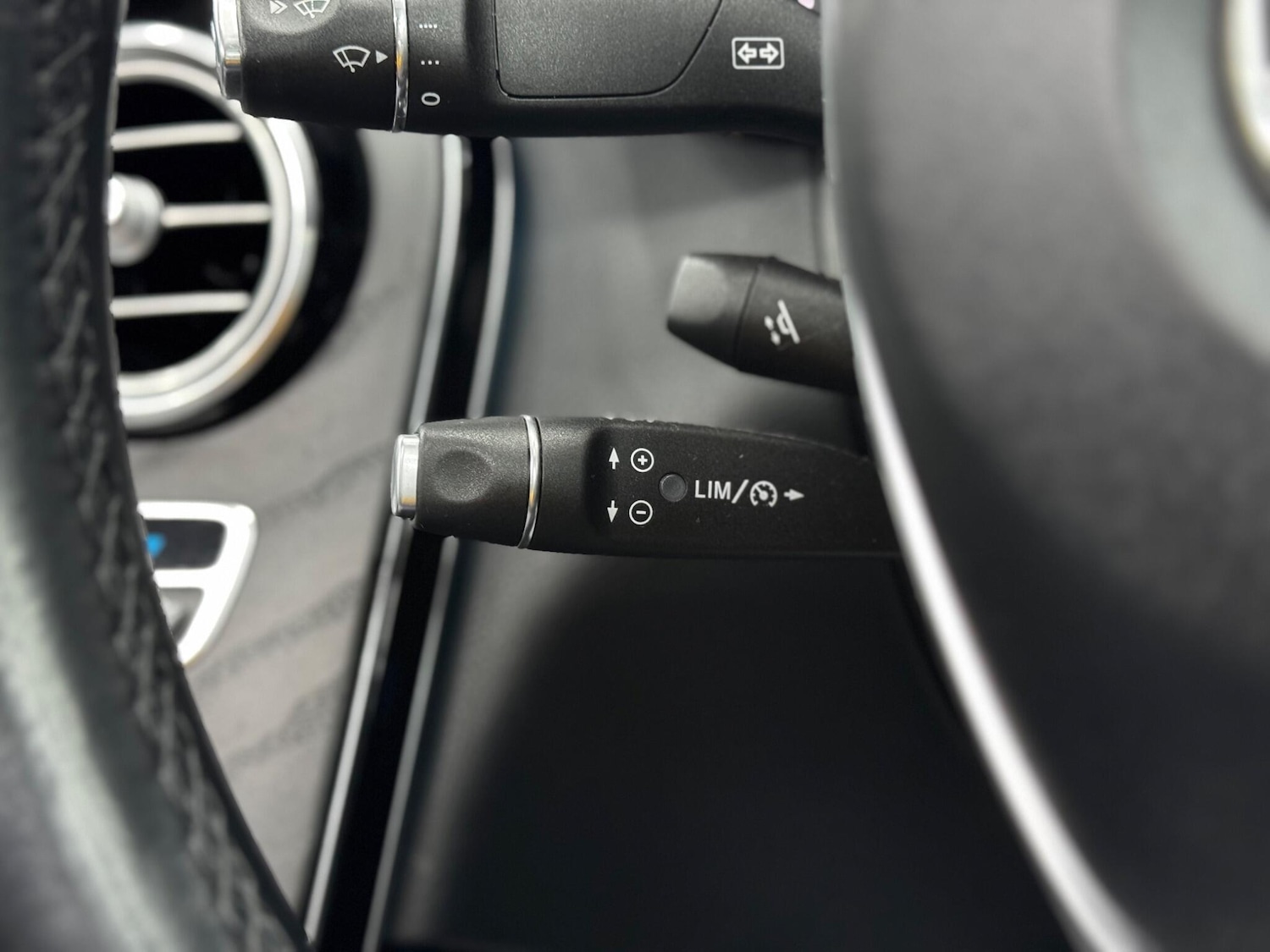 Used Mercedes-Benz GLC 2018 for sale - 76989542: Photo 23