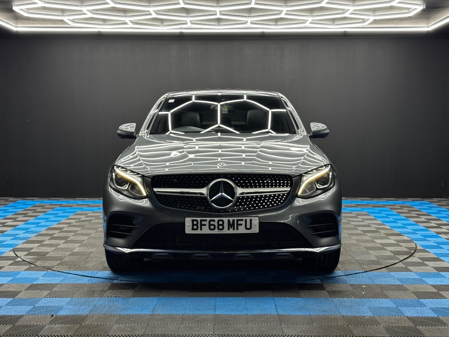 Used Mercedes-Benz GLC 2018 for sale - 76989542: Photo 3