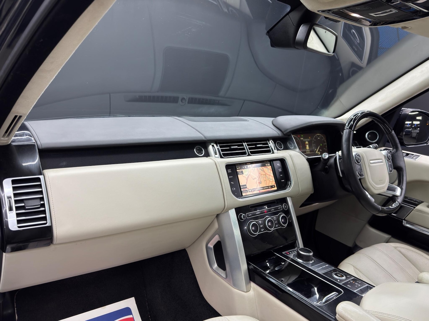 Used Land Rover Range Rover for sale - 76993396: Photo 11