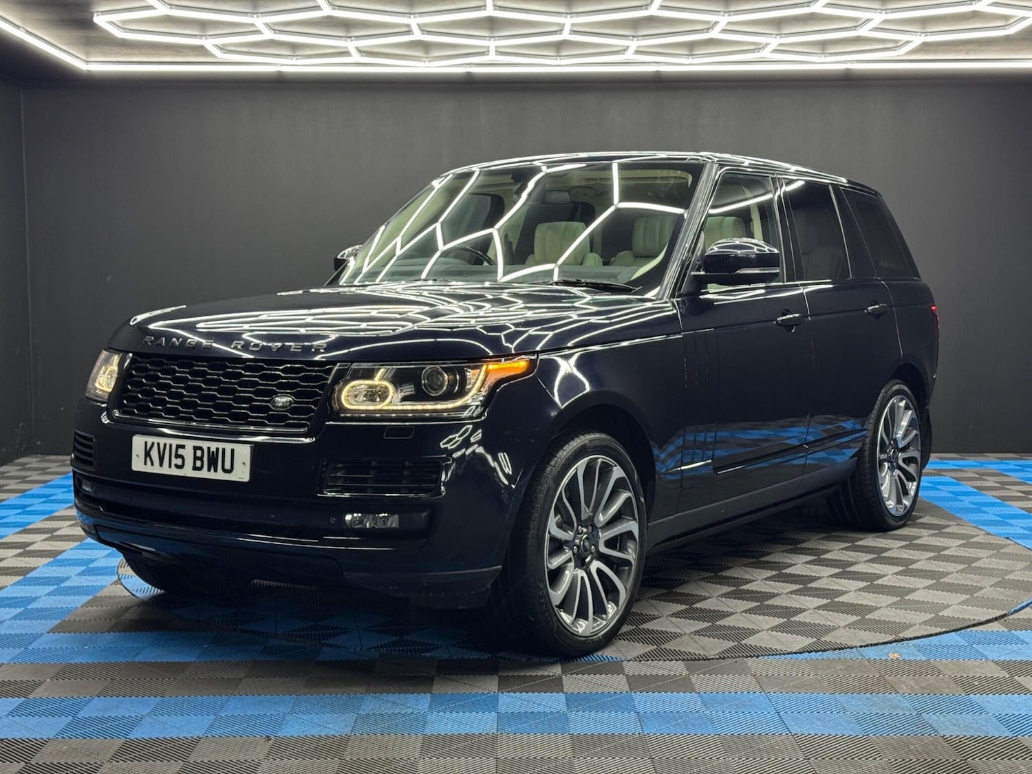 Used Land Rover Range Rover for sale - 76993396: Photo 3