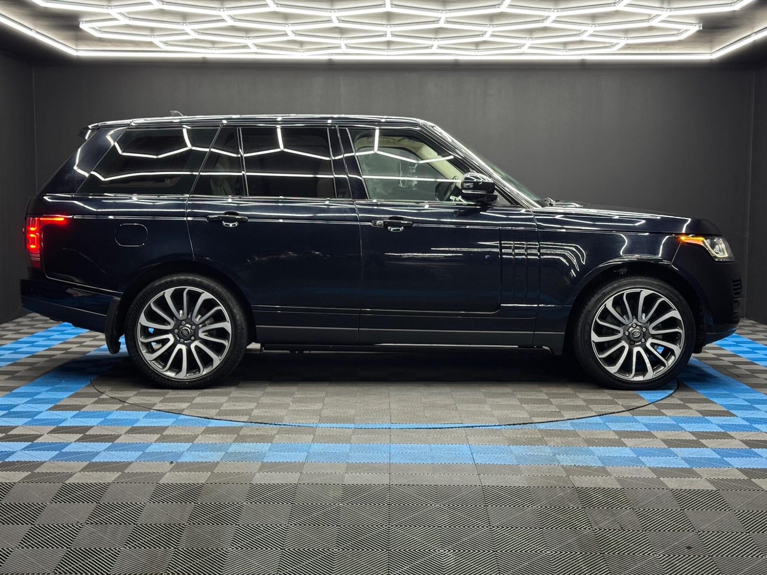 Used Land Rover Range Rover for sale - 76993396: Photo 4