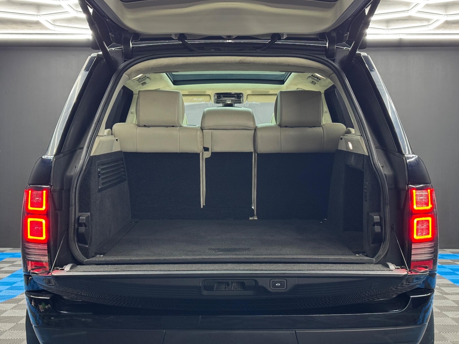 Used Land Rover Range Rover for sale - 76993396: Photo 42