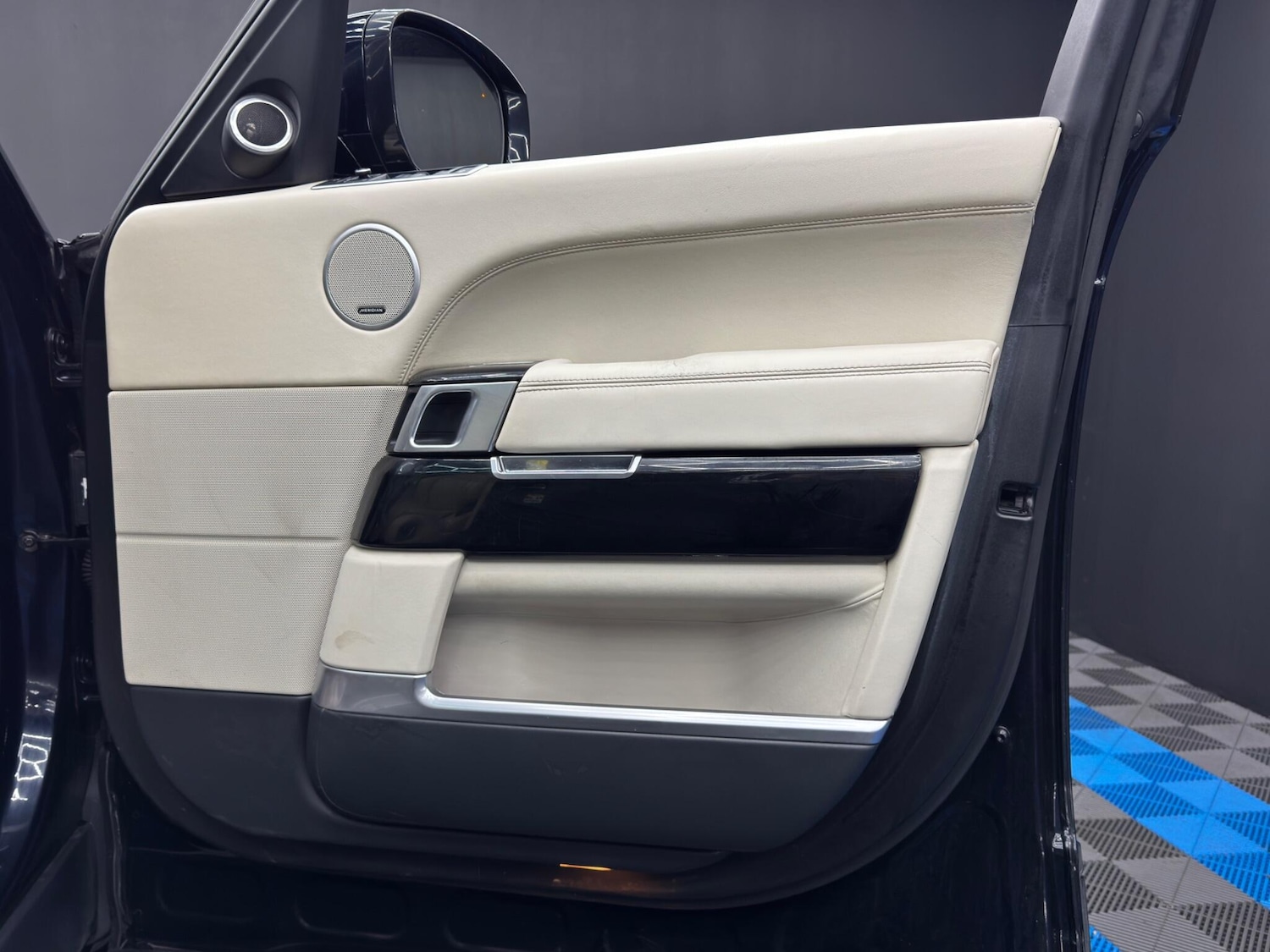 Used Land Rover Range Rover for sale - 76993396: Photo 45