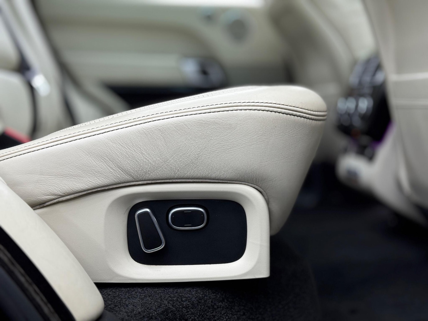 Used Land Rover Range Rover for sale - 76993396: Photo 51