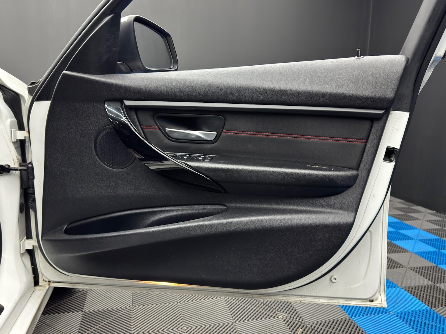 Used BMW 3 Series 2015 for sale - 77410901: Photo 42