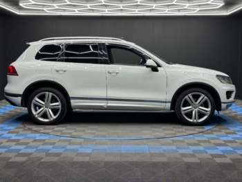 Used Volkswagen Touareg 2015 for sale - 74725855: Photo