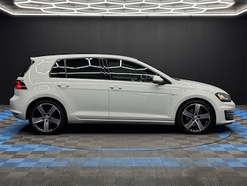 Used Volkswagen Golf 2015 for sale - 78516369: Photo
