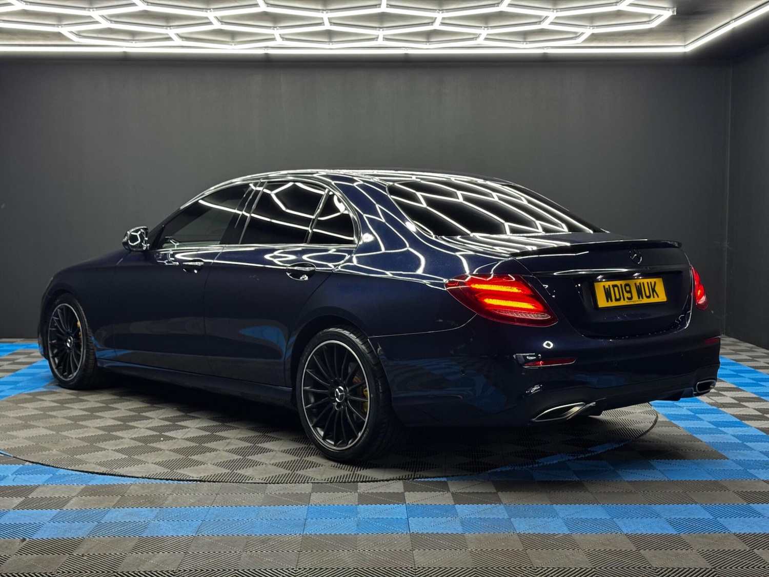 Used Mercedes-Benz E Class 2019 for sale - 76409228: Photo 7