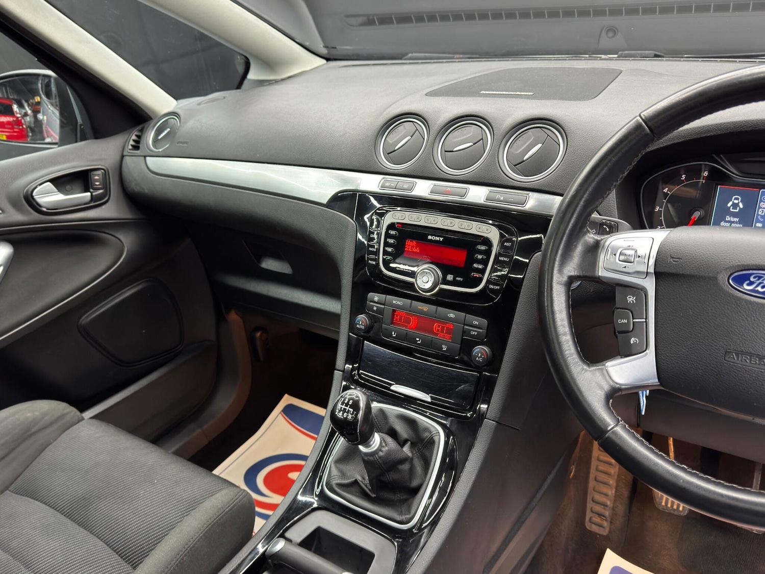 Used Ford S-Max 2014 for sale - 77387411: Photo 24