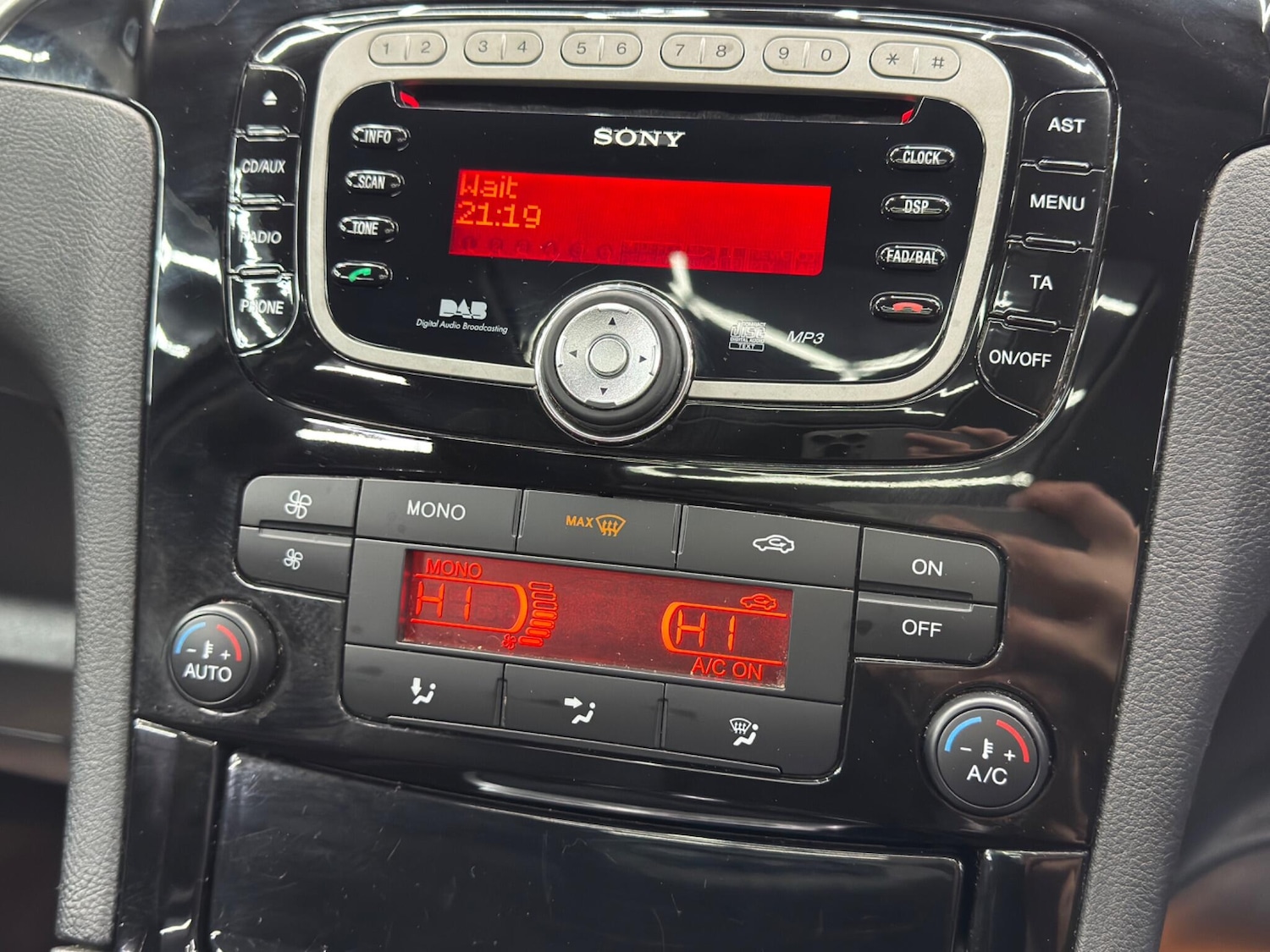 Used Ford S-Max 2014 for sale - 77387411: Photo 27