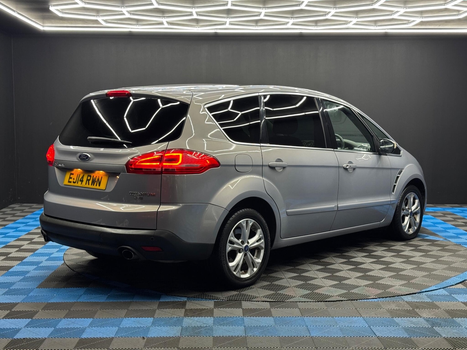 Used Ford S-Max 2014 for sale - 77387411: Photo 5