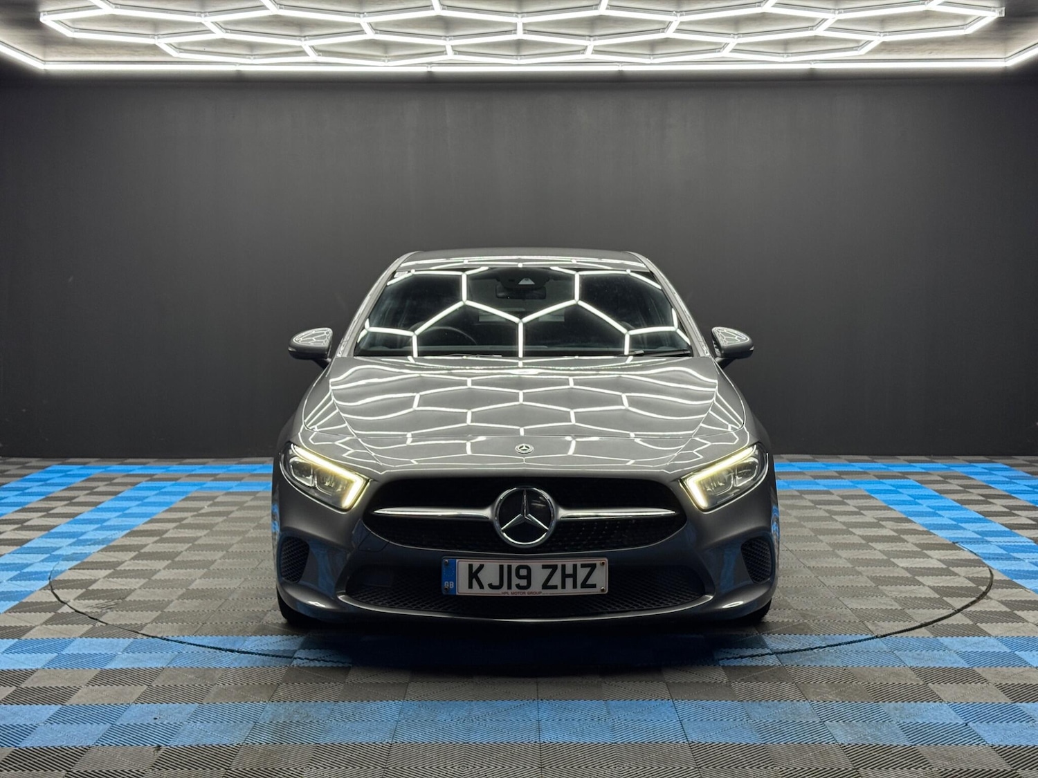 Used Mercedes-Benz A-Class 2019 for sale - 77331705: Photo 2