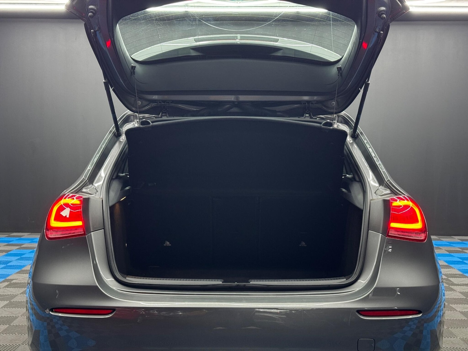 Used Mercedes-Benz A-Class 2019 for sale - 77331705: Photo 38