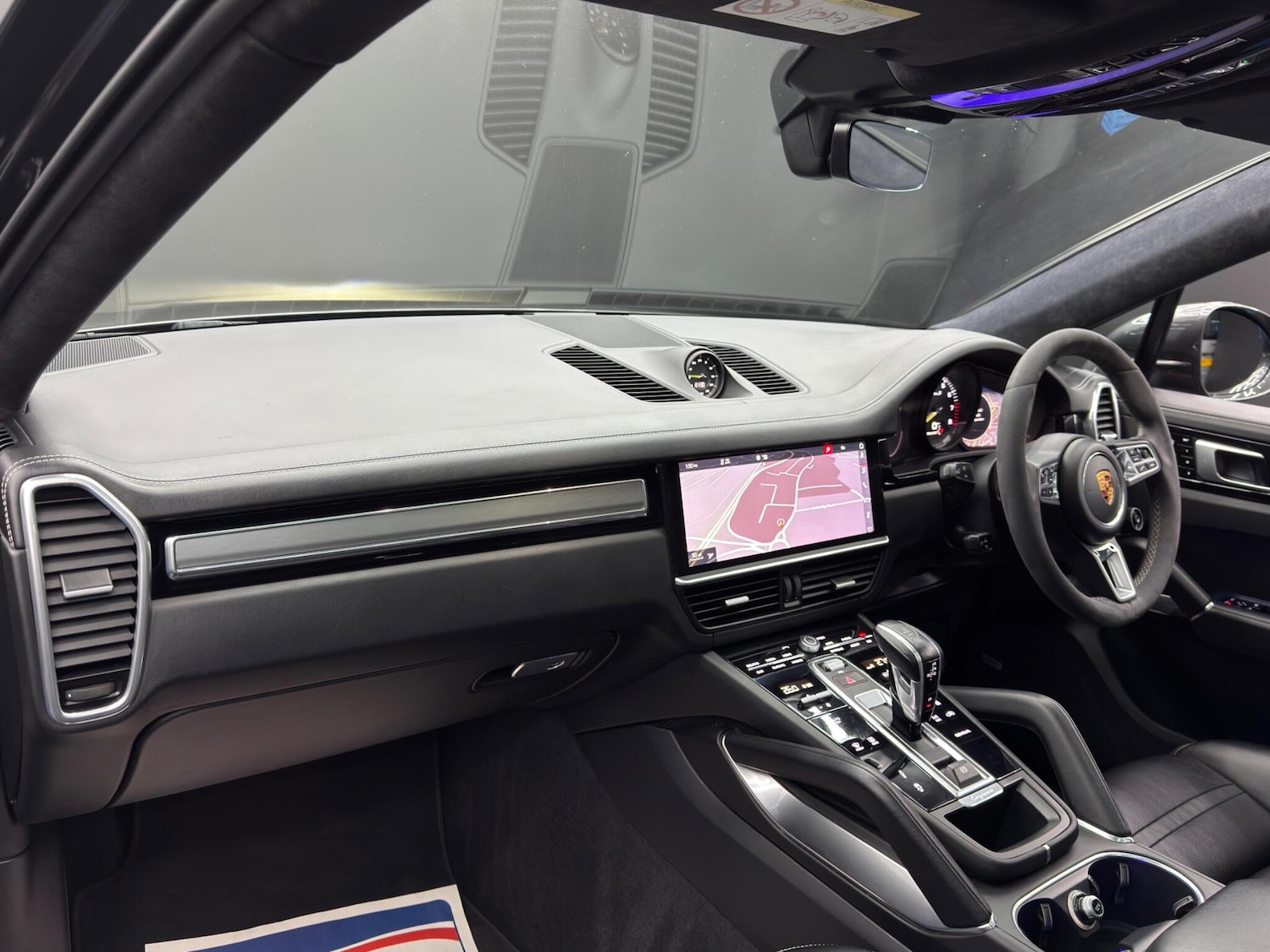 Used Porsche Cayenne 2020 for sale - 77203840: Photo 11