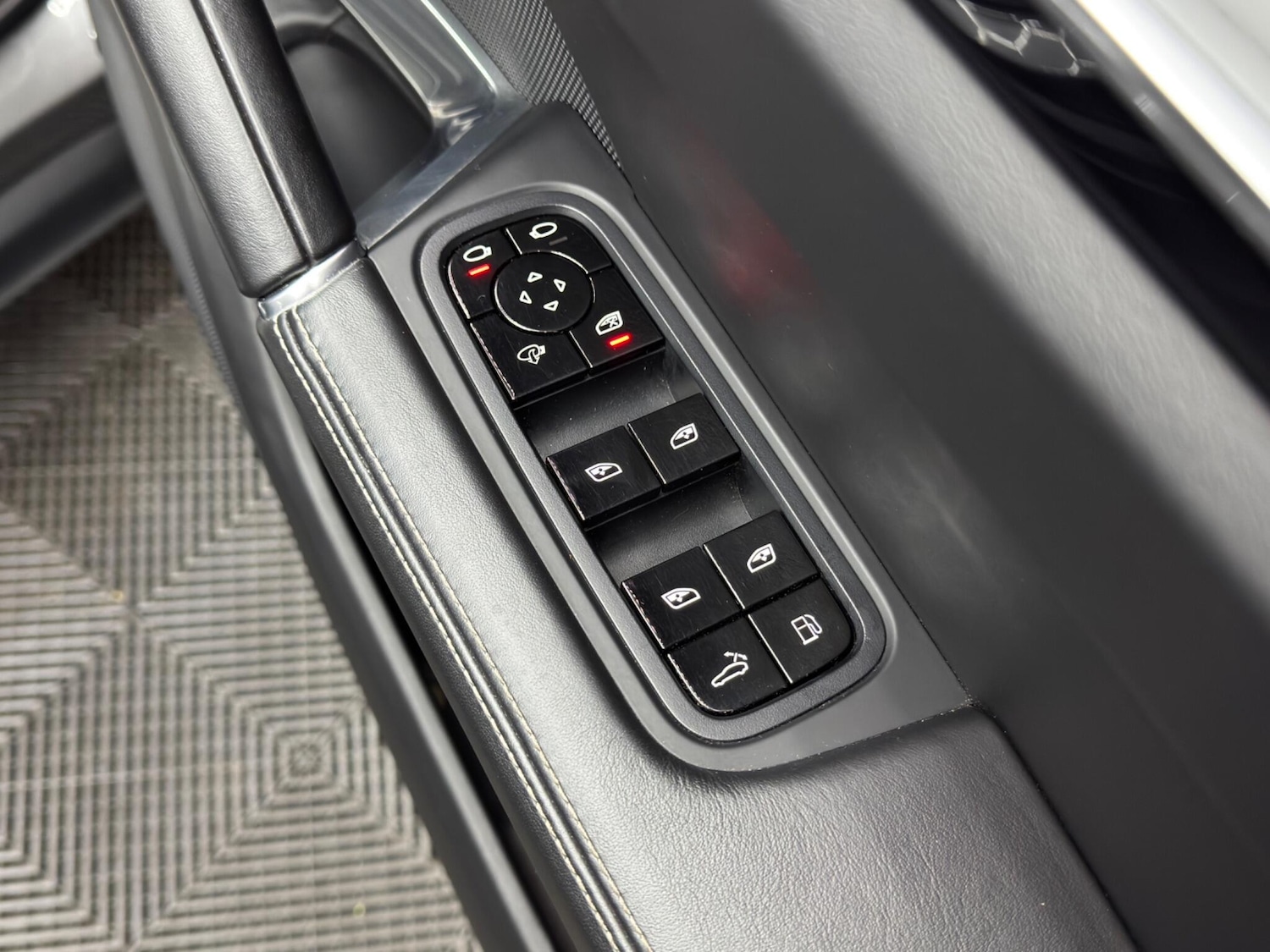 Used Porsche Cayenne 2020 for sale - 77203840: Photo 49