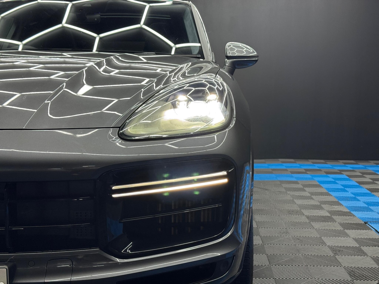 Used Porsche Cayenne 2020 for sale - 77203840: Photo 56