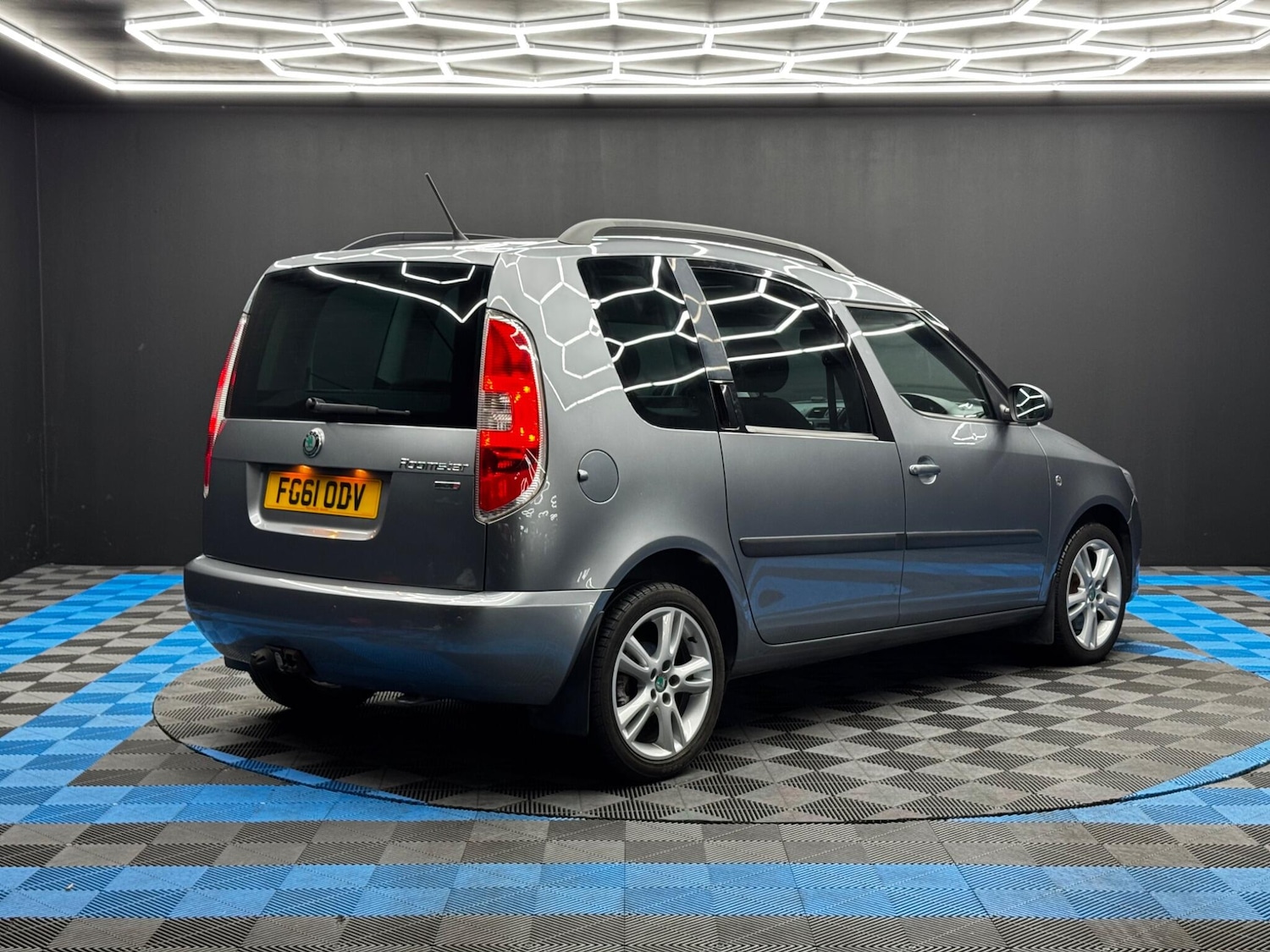 Used Skoda Roomster 2011 for sale - 76441197: Photo 4