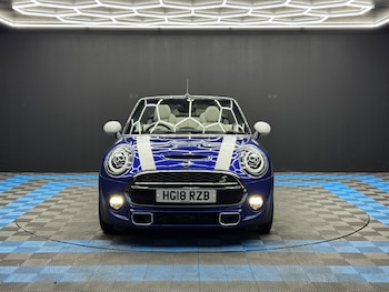 Used MINI Convertible 2018 for sale - 79061989: Photo