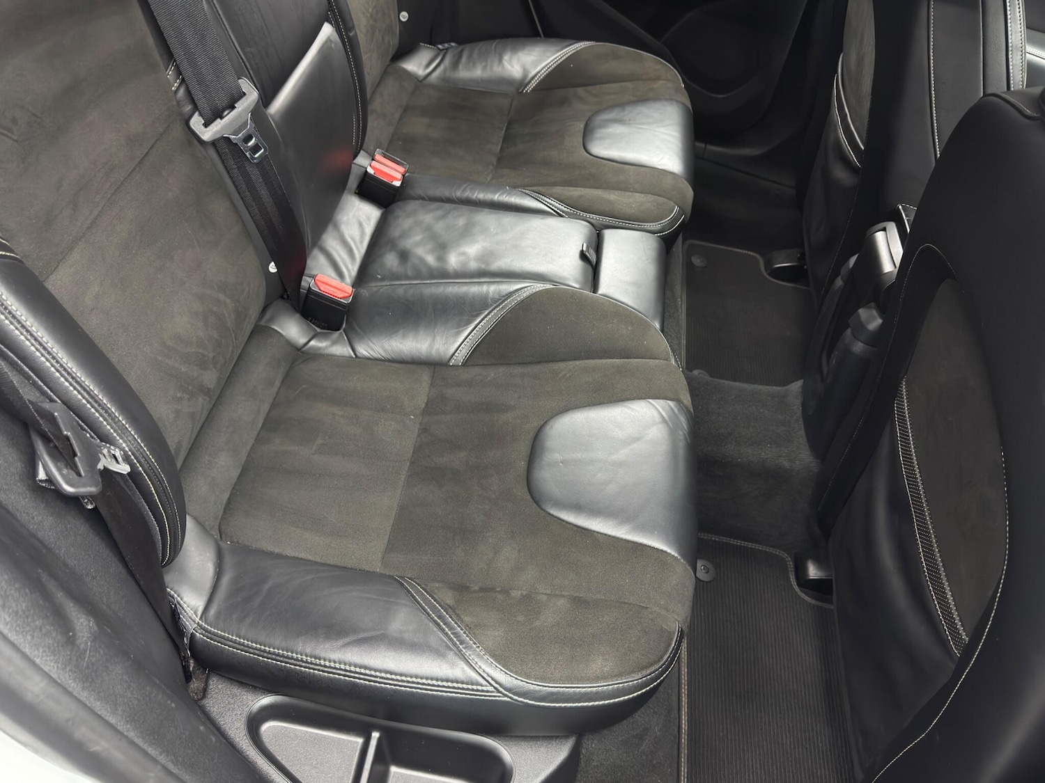 Used Volvo V40 2013 for sale - 77278886: Photo 15