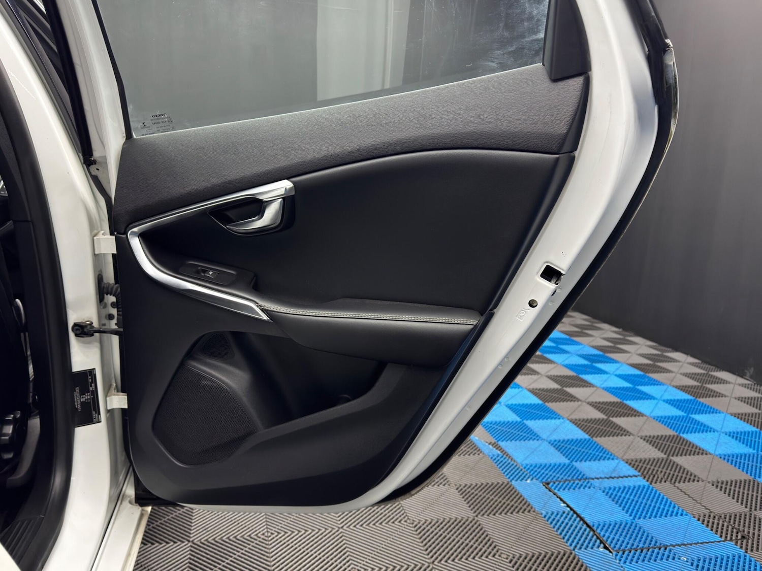 Used Volvo V40 2013 for sale - 77278886: Photo 34