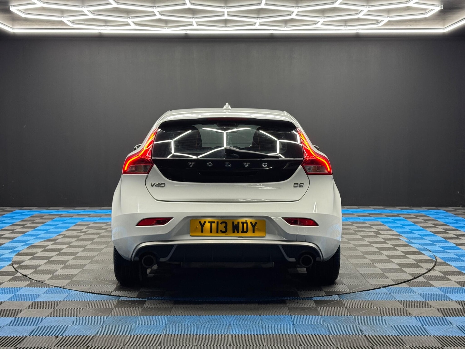 Used Volvo V40 2013 for sale - 77278886: Photo 6