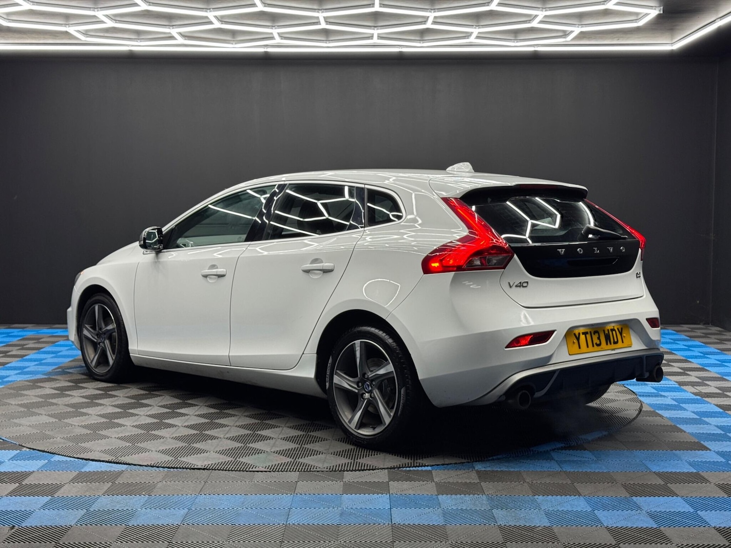 Used Volvo V40 2013 for sale - 77278886: Photo 7