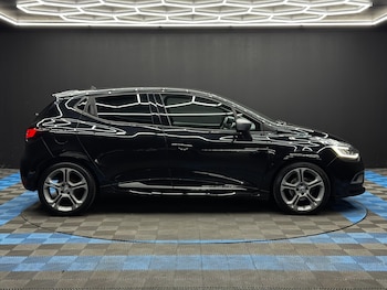Used Renault Clio 2019 for sale - 79484566: Photo
