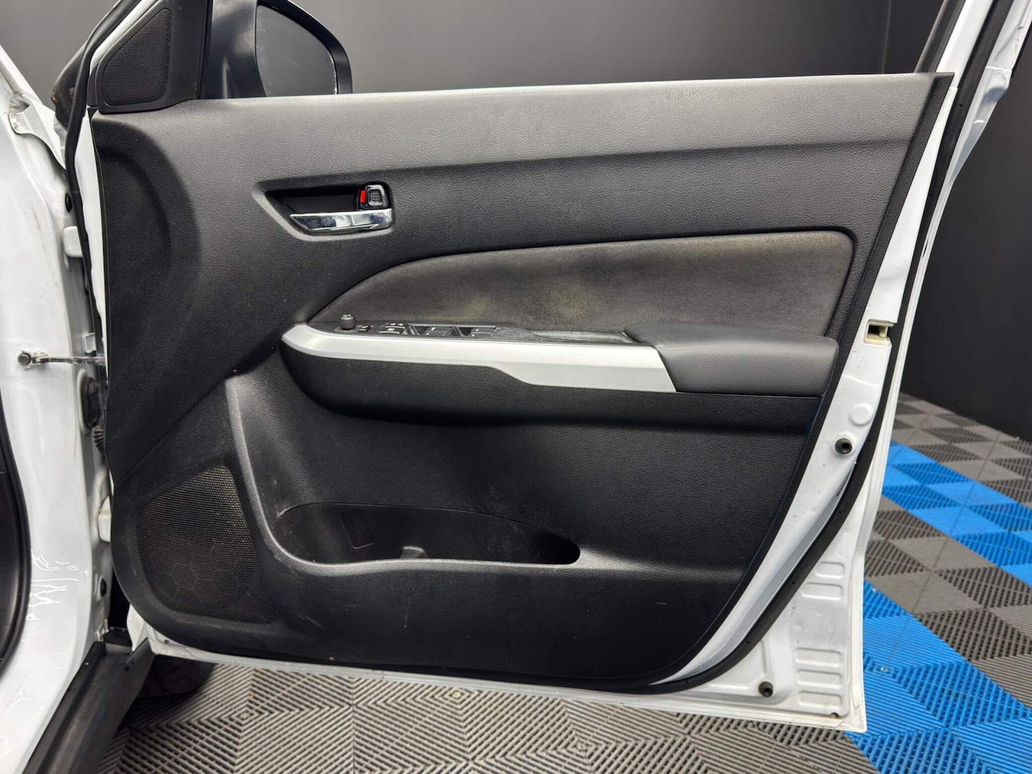 Used Suzuki Vitara 2017 for sale - 77425970: Photo 31