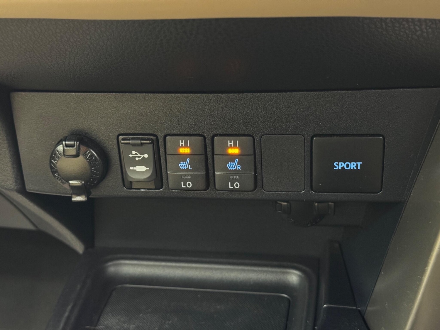 Used Toyota RAV4 for sale - 77883492: Photo 28