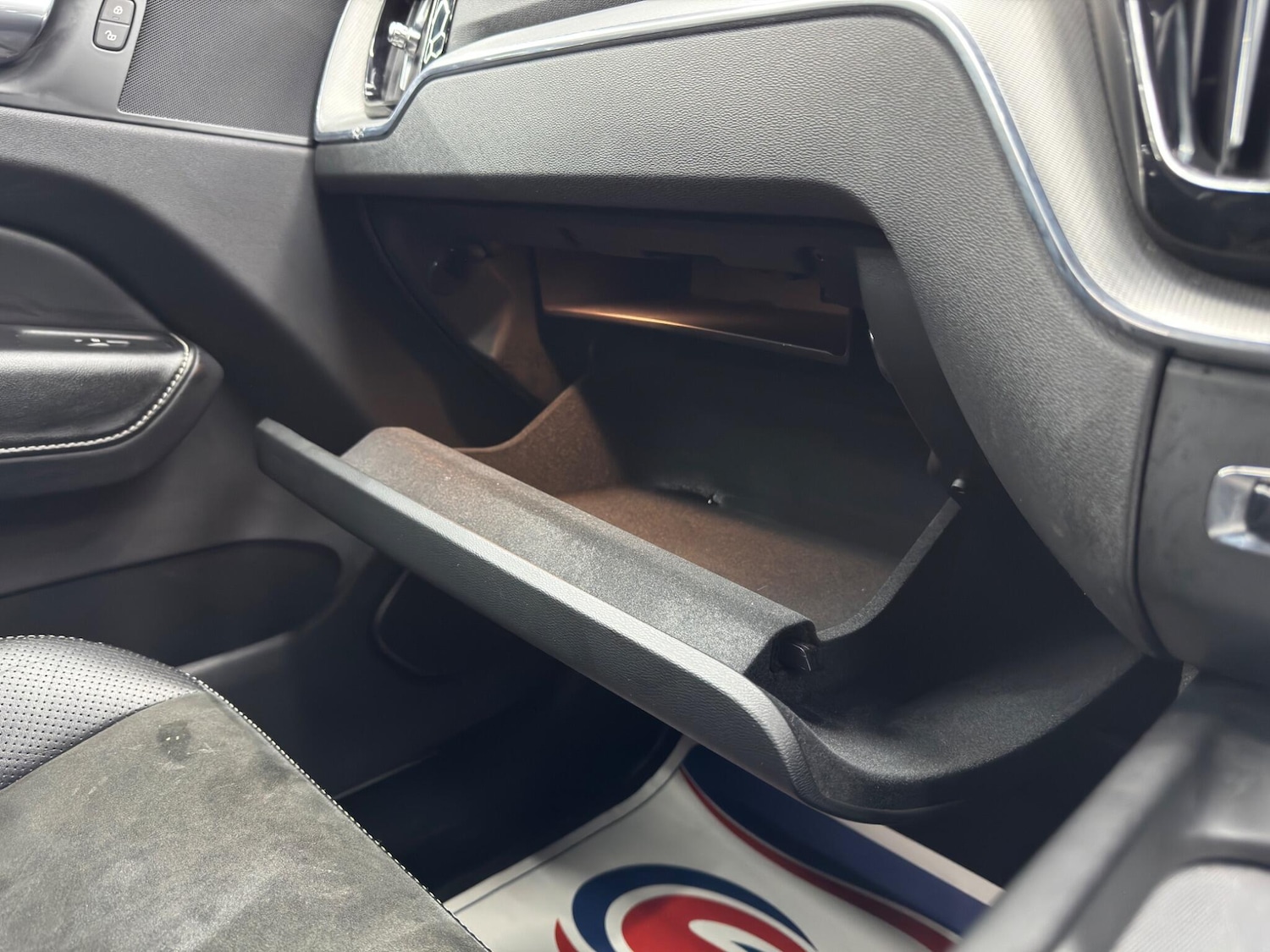 Used Volvo XC60 for sale - 78135782: Photo 32