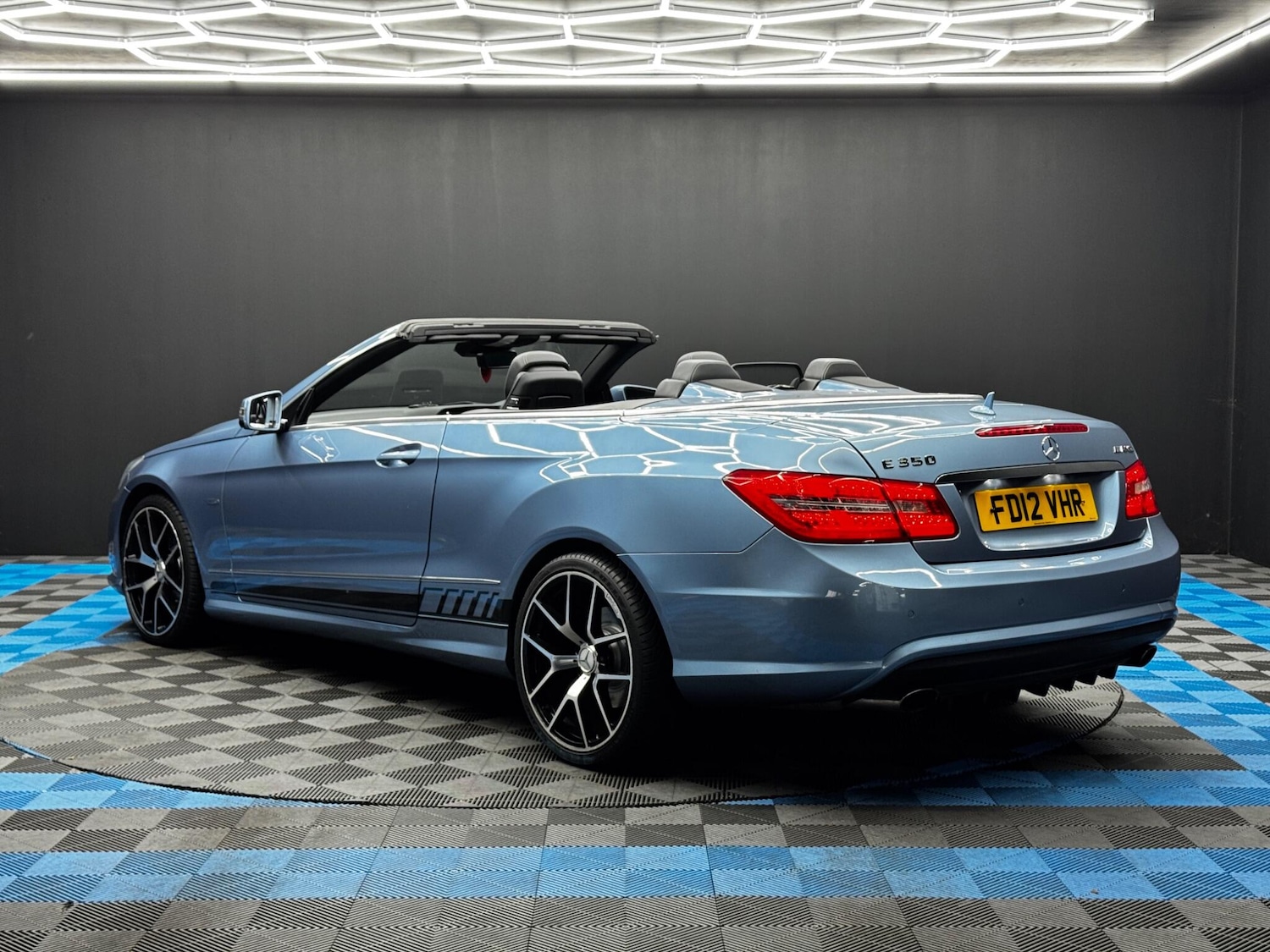 Used Mercedes-Benz E Class 2012 for sale - 77028998: Photo 7