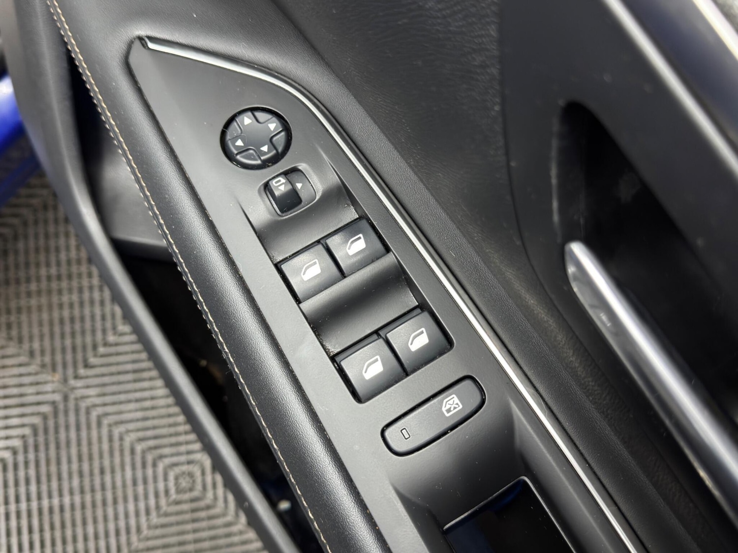 Used Peugeot 3008 for sale - 77670603: Photo 43