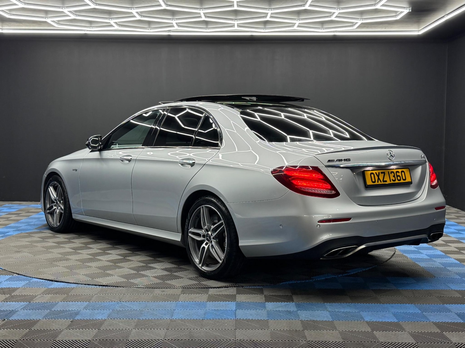 Used Mercedes-Benz E Class 2017 for sale - 76987767: Photo 7