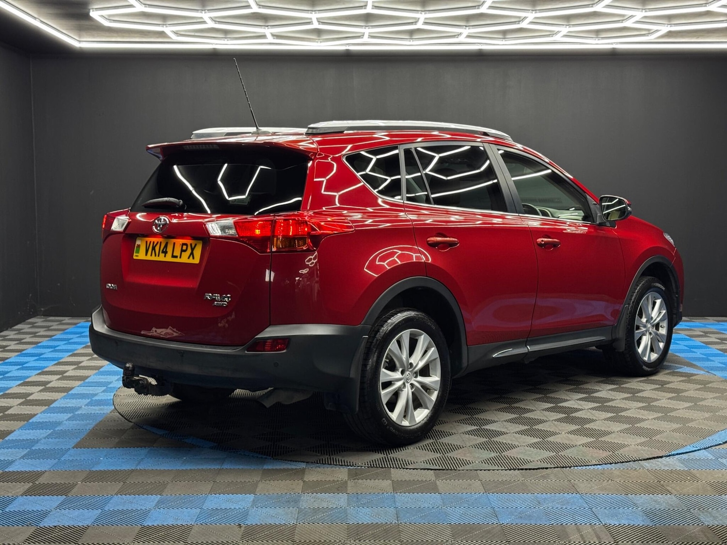 Used Toyota RAV4 for sale - 77769273: Photo 5